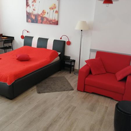 Apartament Salezego Warsawa Bagian luar foto